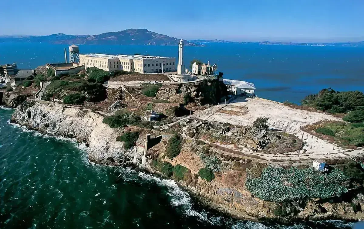 Человек, который «продал» Эйфелеву башню